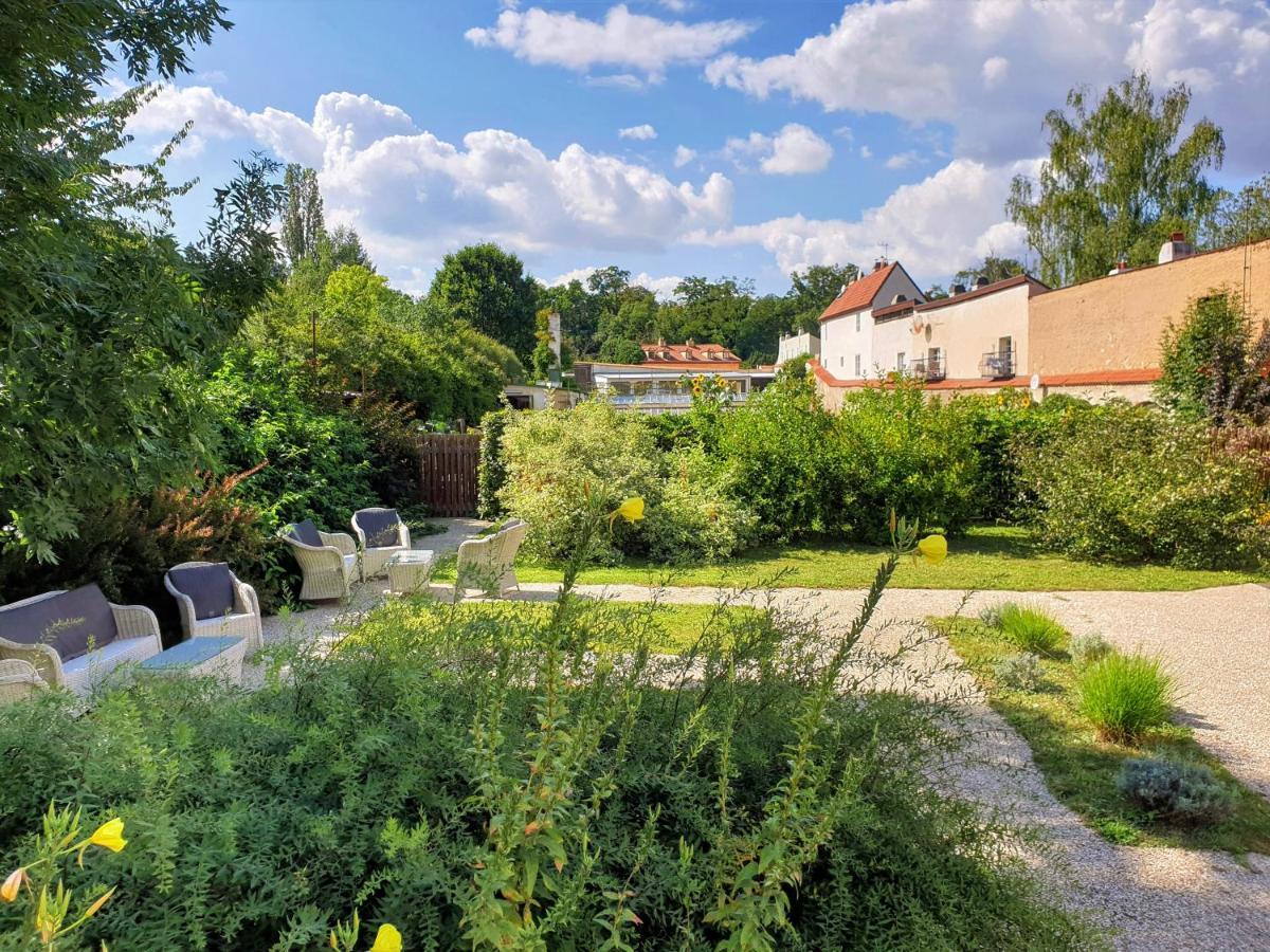 Garden Residence Prague Castle Eksteriør bilde